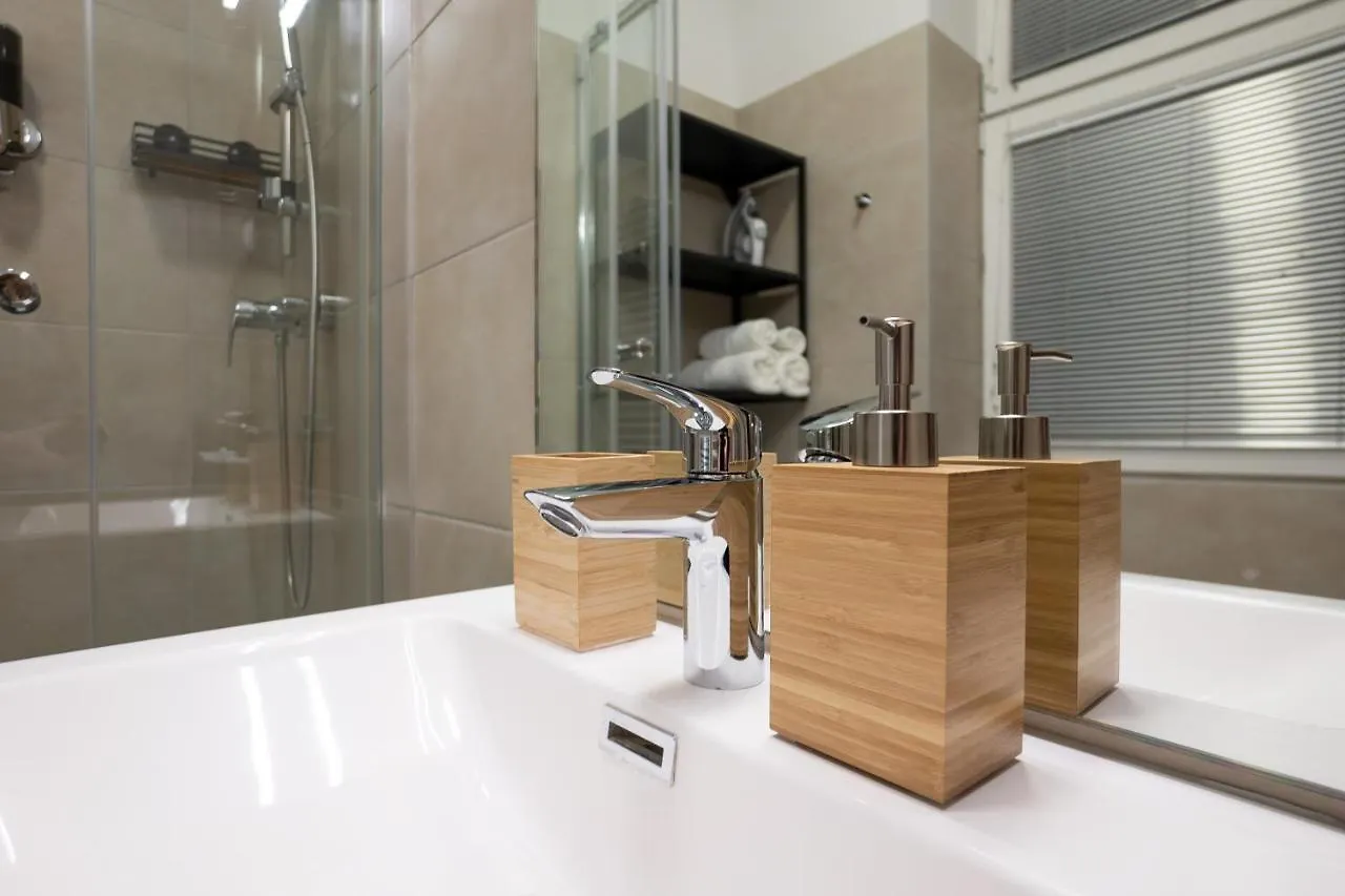 Stylish Central 1-Bedroom Apartment With A Terrace فيينا 0*,  النمسا