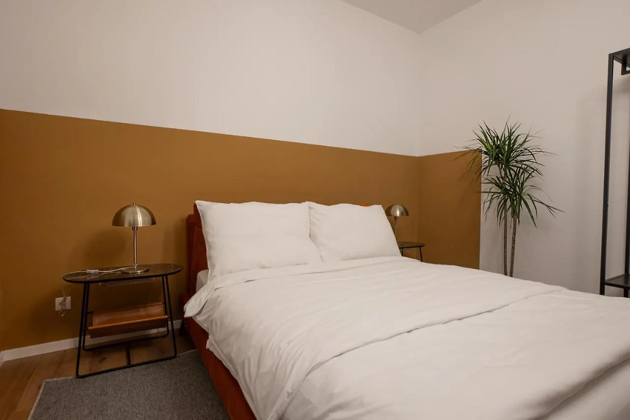 Stylish Central 1-Bedroom Apartment With A Terrace Viyana
